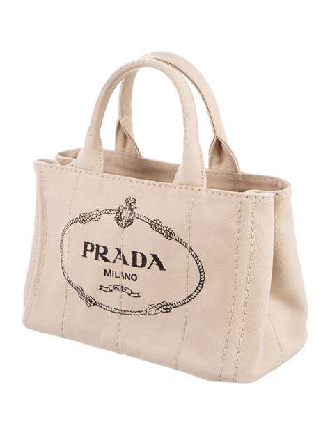 prada purse logo.